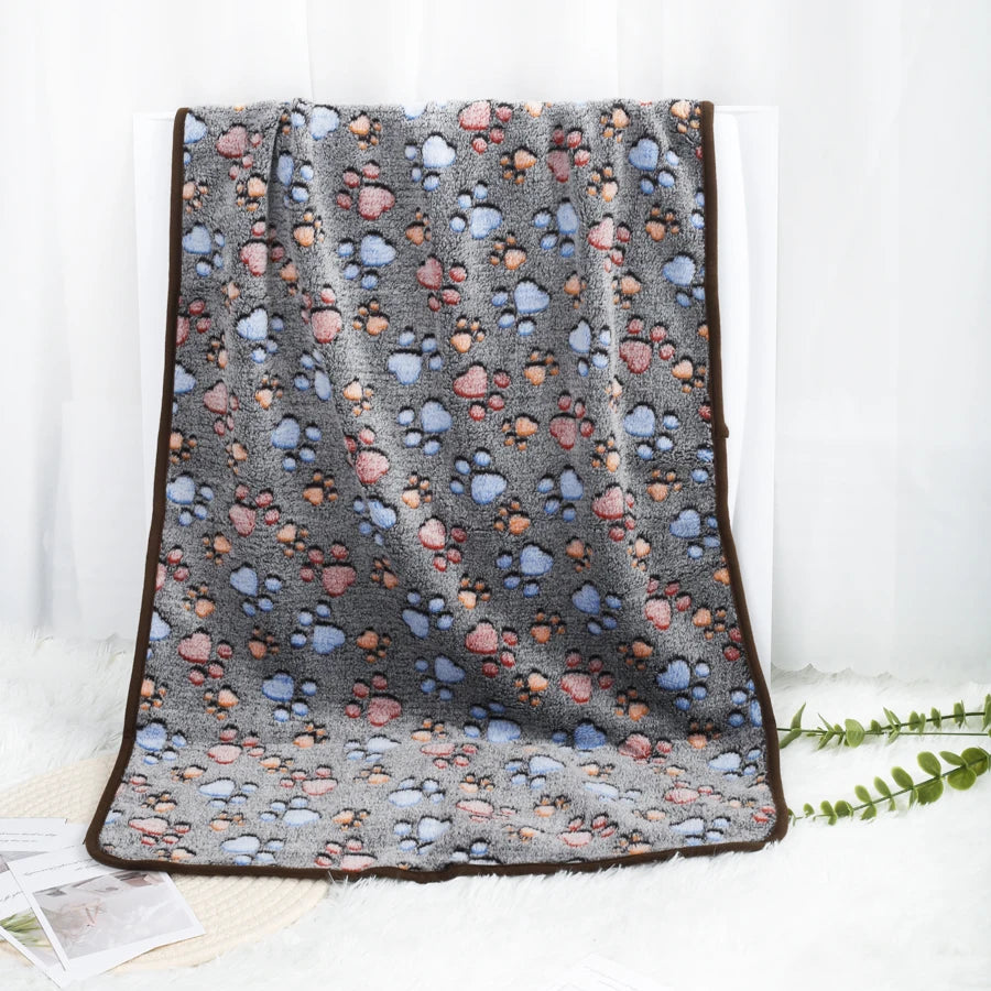 Soft Fluffy High Quality Pet Blanket Flannel Dog Sleep Blanket Paw Print Pattern Hamster Mat Warm Comfortable Cat Dog Blankets