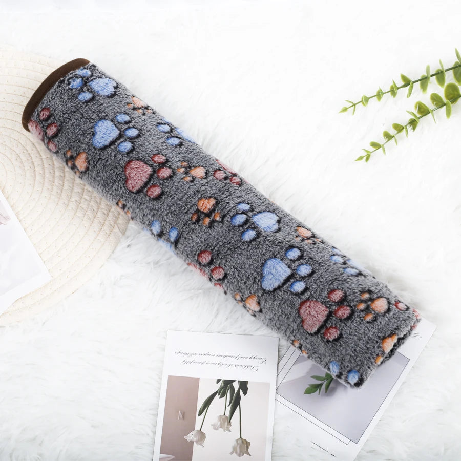 Soft Fluffy High Quality Pet Blanket Flannel Dog Sleep Blanket Paw Print Pattern Hamster Mat Warm Comfortable Cat Dog Blankets