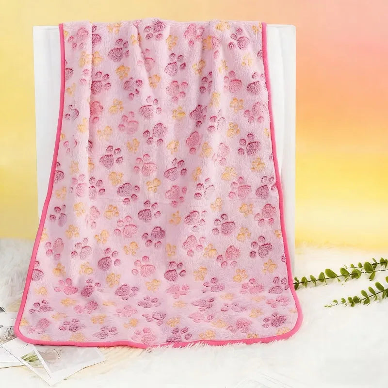 Soft Fluffy High Quality Pet Blanket Flannel Dog Sleep Blanket Paw Print Pattern Hamster Mat Warm Comfortable Cat Dog Blankets