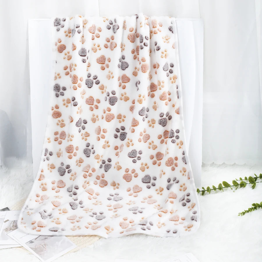 Soft Fluffy High Quality Pet Blanket Flannel Dog Sleep Blanket Paw Print Pattern Hamster Mat Warm Comfortable Cat Dog Blankets