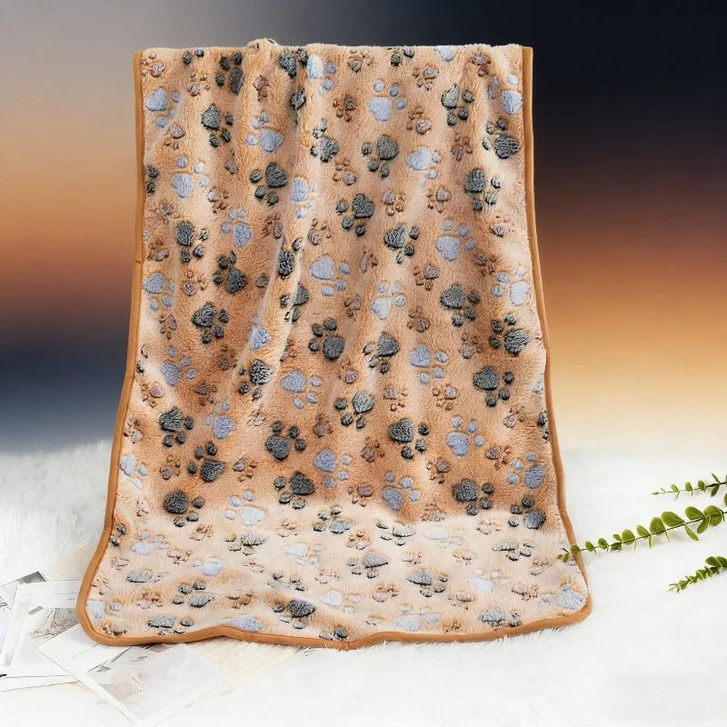Soft Fluffy High Quality Pet Blanket Flannel Dog Sleep Blanket Paw Print Pattern Hamster Mat Warm Comfortable Cat Dog Blankets