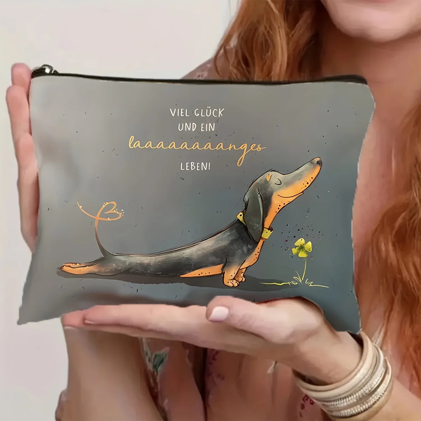 A Cute Dachshund Makeup Bag - Multi-functional Large Capacity Portable Makeup Bag, Perfect Travel Zipper Small Storage Bag
